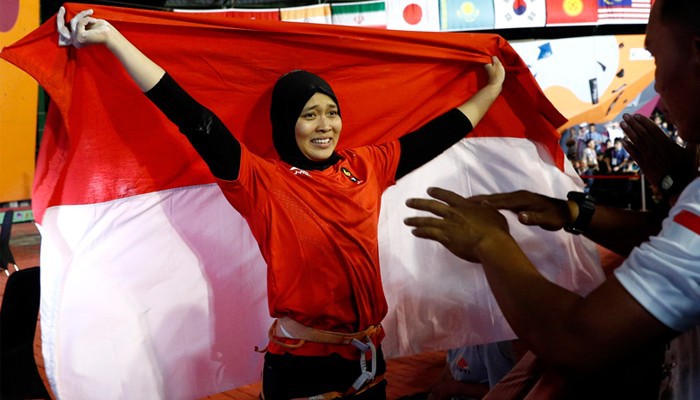 ayu_panjat_tebing_asian_games.jpg